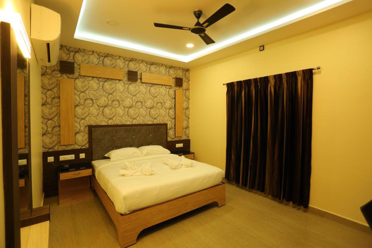 Hôtel Vedha Residency à Tiruvannāmalai Extérieur photo