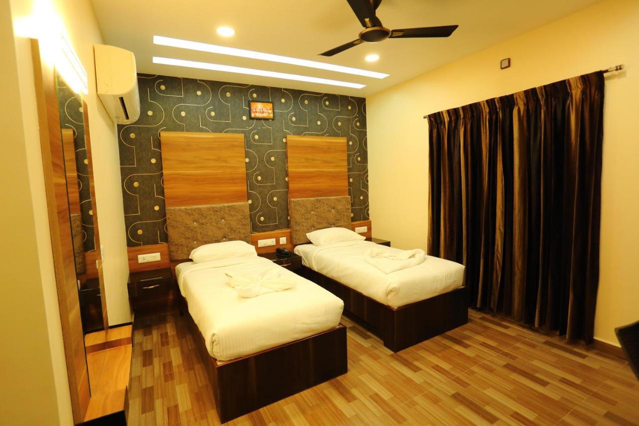 Hôtel Vedha Residency à Tiruvannāmalai Extérieur photo
