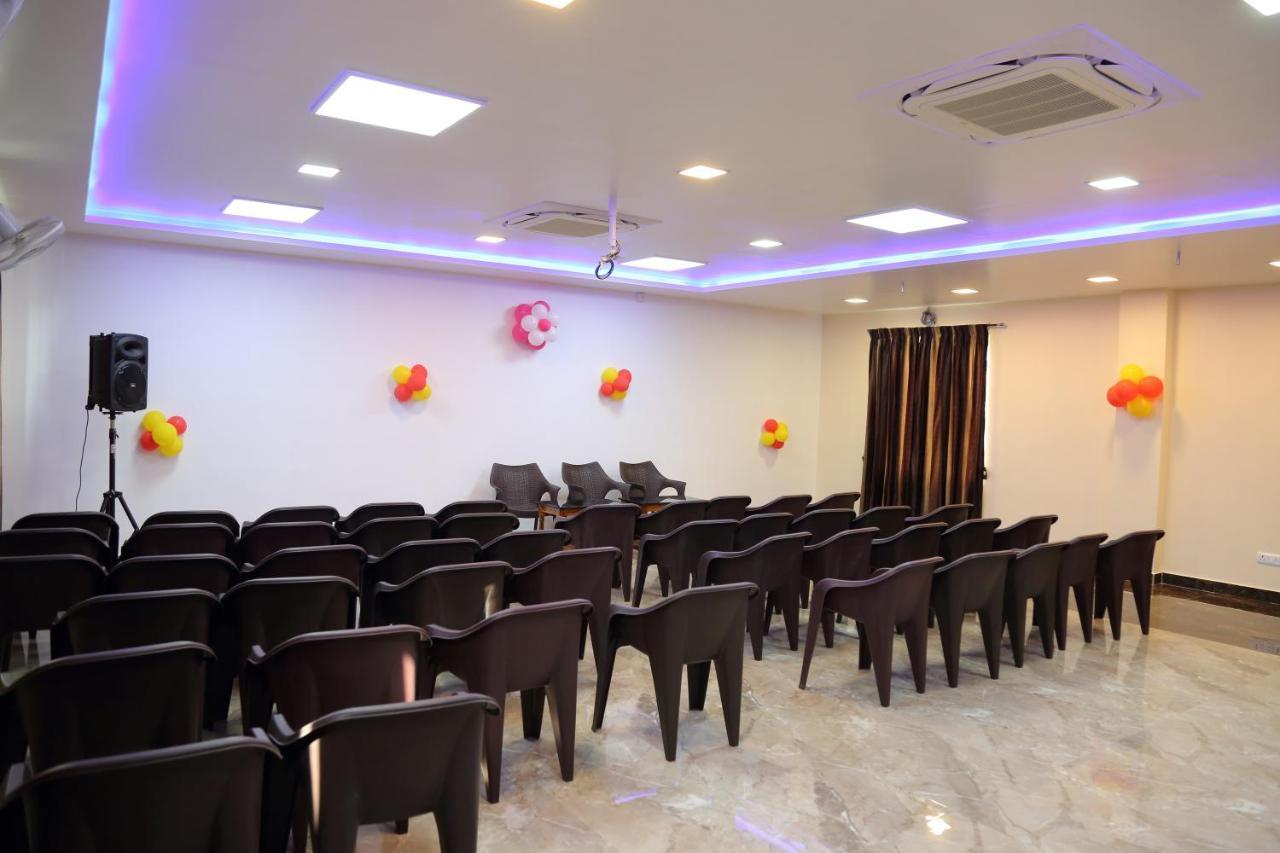 Hôtel Vedha Residency à Tiruvannāmalai Extérieur photo