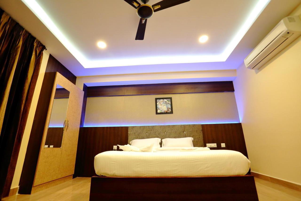 Hôtel Vedha Residency à Tiruvannāmalai Extérieur photo