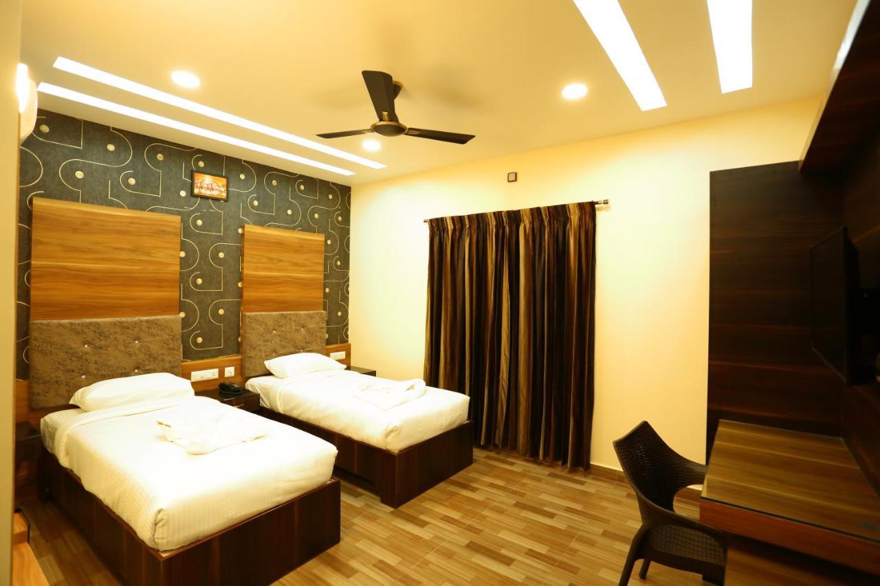 Hôtel Vedha Residency à Tiruvannāmalai Extérieur photo