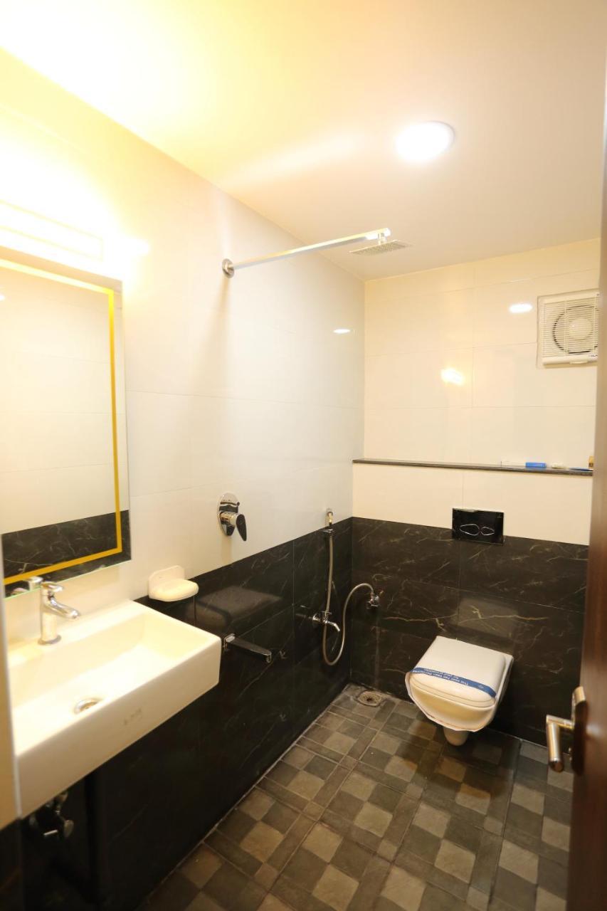 Hôtel Vedha Residency à Tiruvannāmalai Extérieur photo